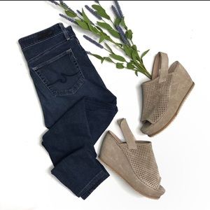 AG The Farrah High Rise Skinny Jeans Contour 360